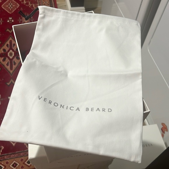 1 hour sale. Veronica Beard, green, leather kitten heels, GORGEOUS - Picture 5 of 9